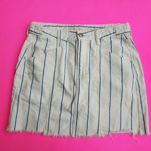AMERICAN Eagle Denim Skirt White w/ Pinstripes Sz 4 - EUC!